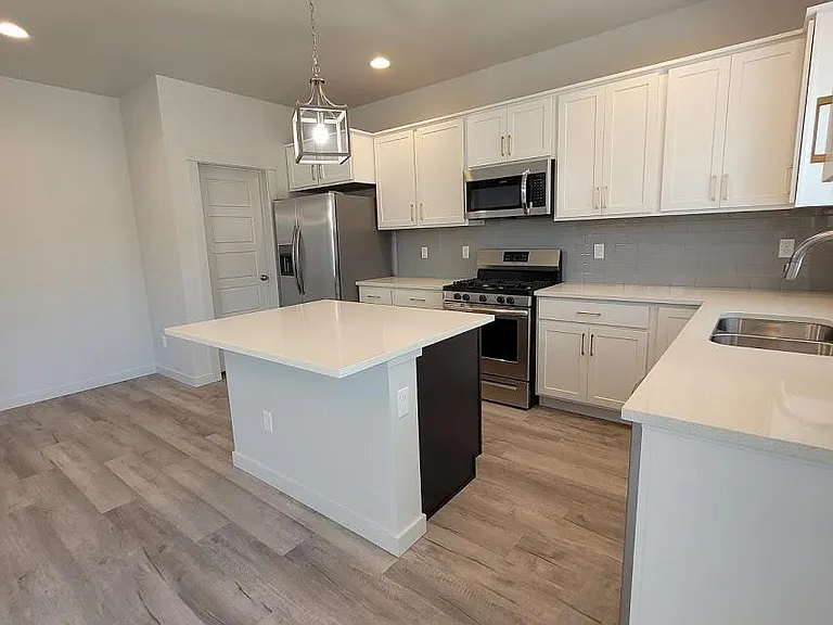 220 N Caracaras Way — Photo 8