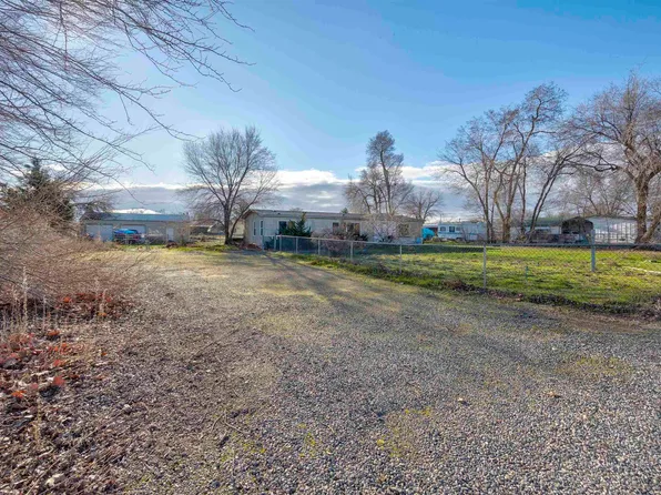 161 Teri Rd, Burbank, WA 99323