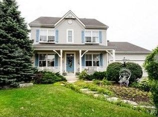 2400 Lindsay Ct, West Chicago, IL 60185