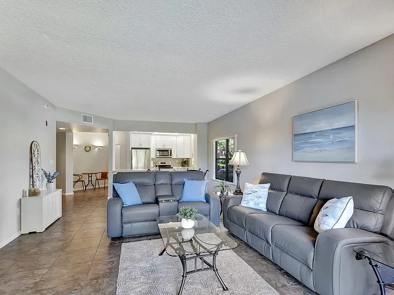 300 Uno Lago Dr #101 — Photo 22