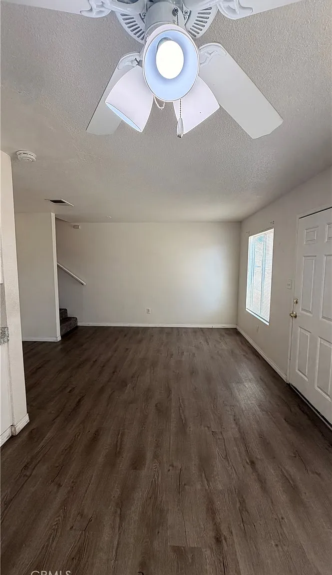 3 bed, 1072 sqft, $1,650 — Photo 3