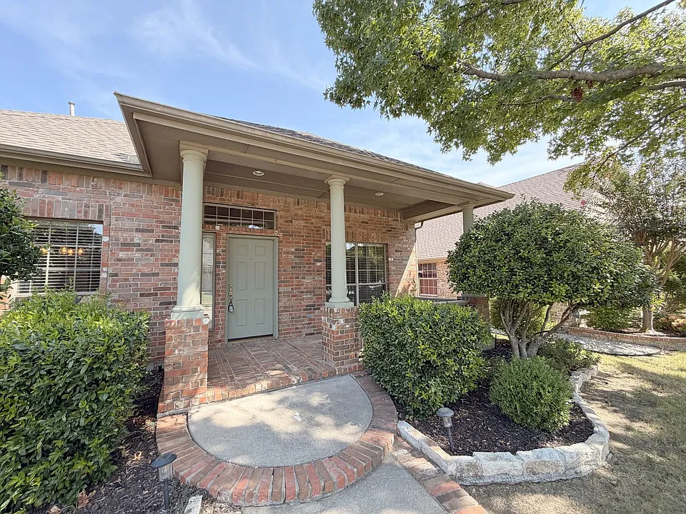 8100 Purple Martin Way