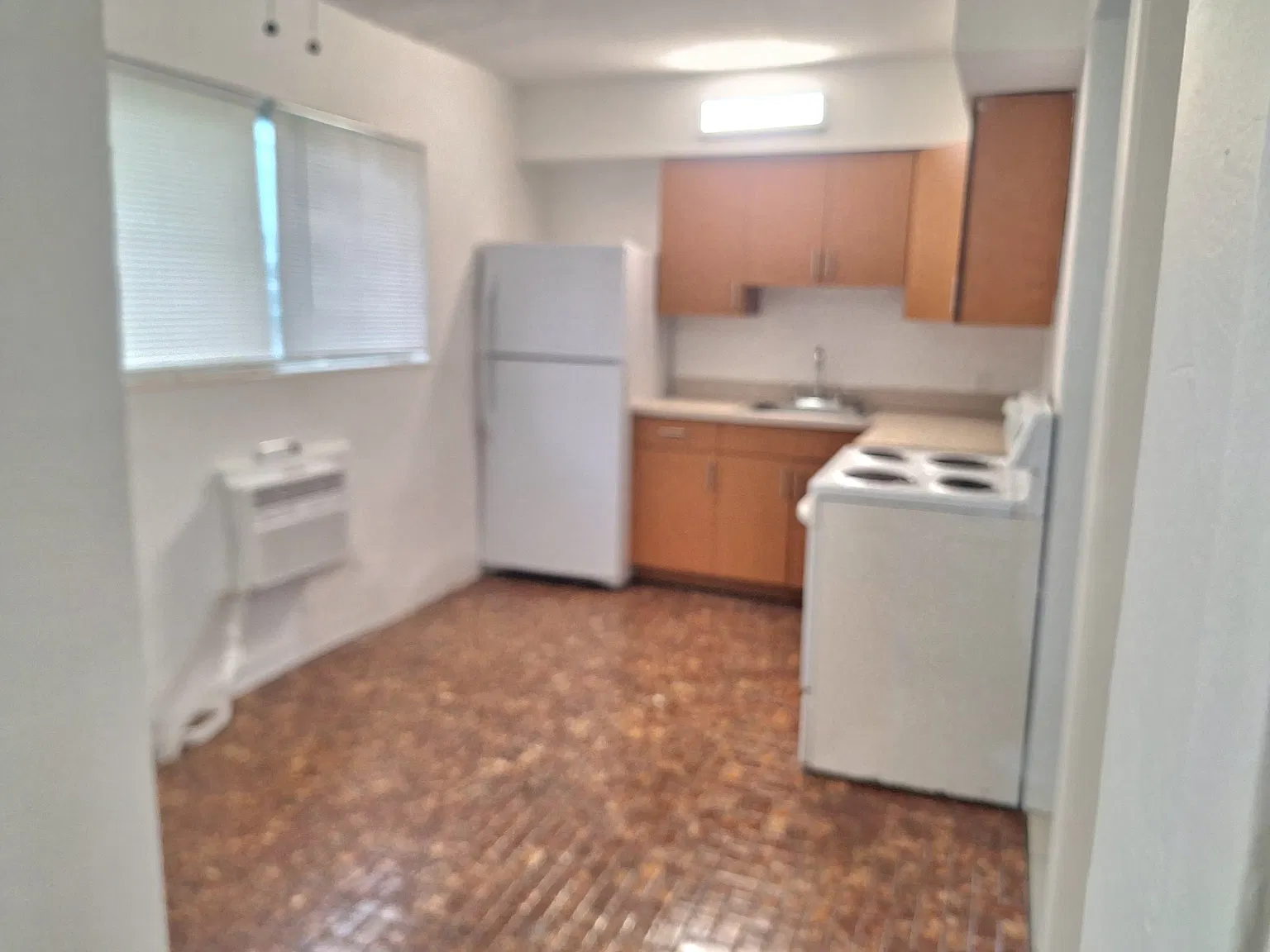 2 bed, 600 sqft, $1,600 — Photo 2