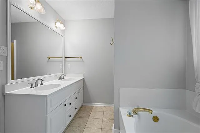 102 Woods Dr — Photo 10