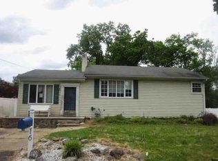 16 Haight Ave, Piscataway, NJ 08854