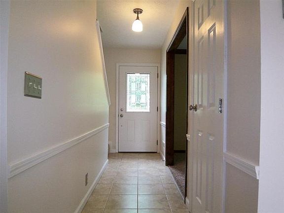 3rd image of 6104 Donna Jay Dr