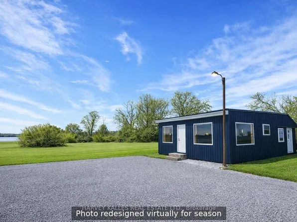 11 Melville Rd, Prince Edward County, ON K0K 1T0