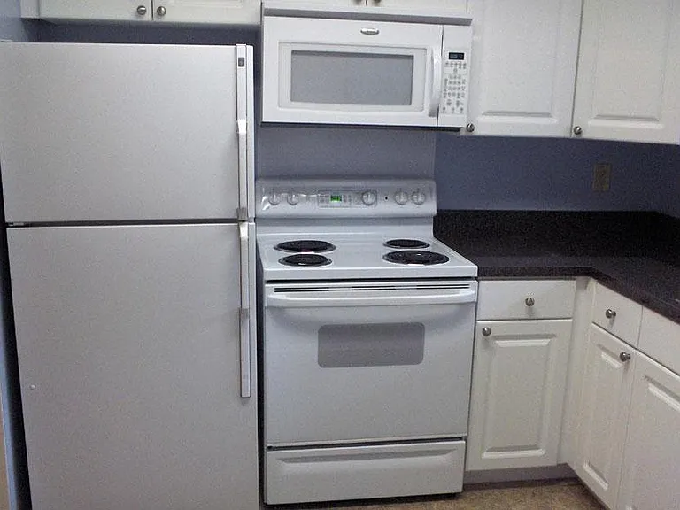 Ridgewood Apartments — Photo 29