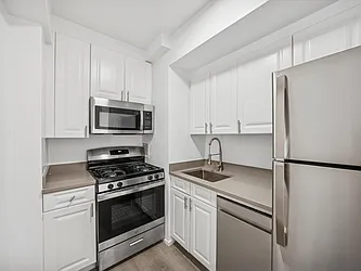 320 East 23rd Street, #15H