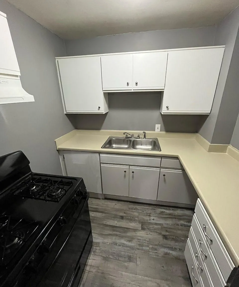 1 bed, 650 sqft, $695 — Photo 2