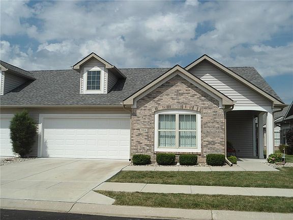 2nd image of 904 Eastfield Dr