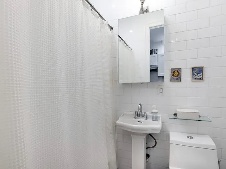 371 State St #6 — Photo 6
