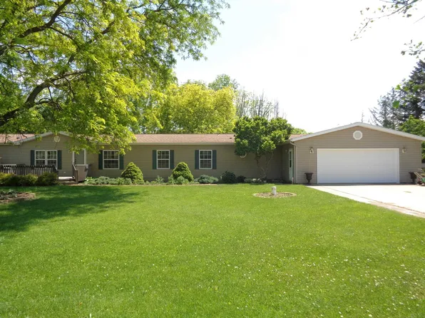 12032 Johnson Rd, Churubusco, IN 46723