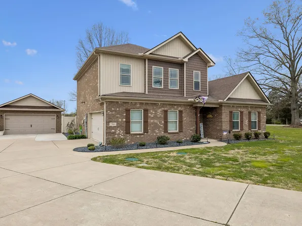 2501 Pinnacle Dr, Chapel Hill, TN 37034