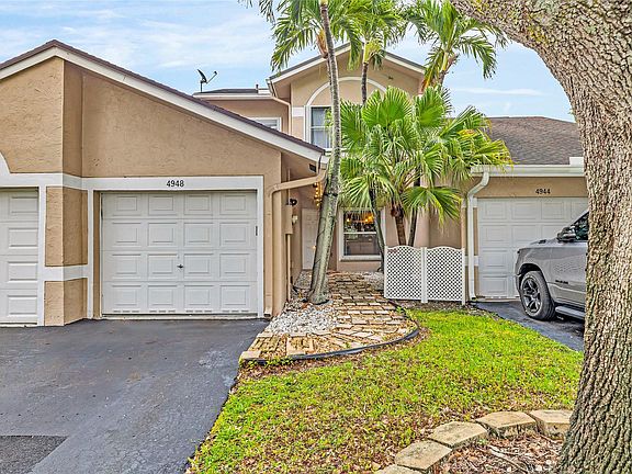 3rd image of 4948 W Lakes Drive #4948