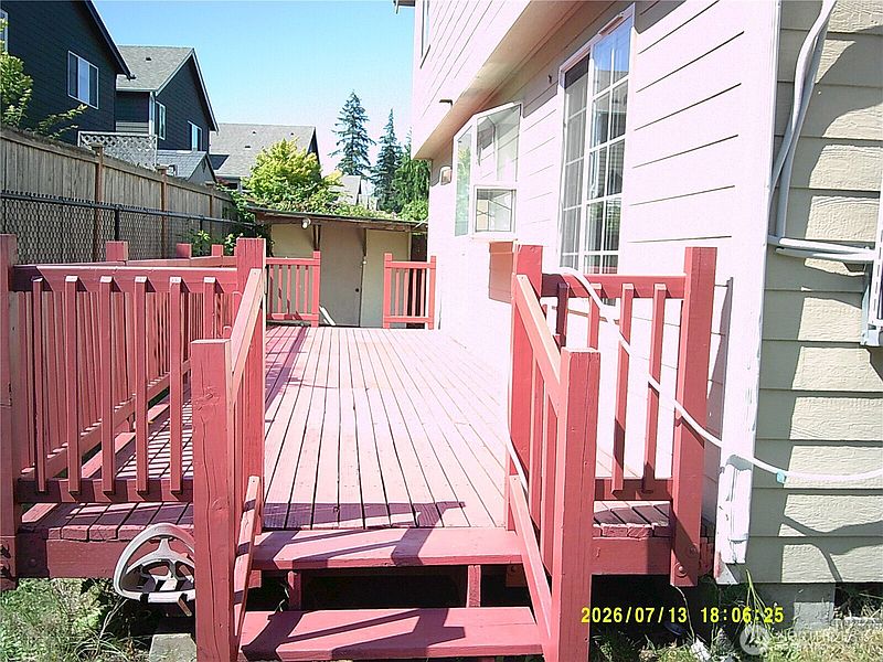 5th image of 17628 27th Avenue NE #72