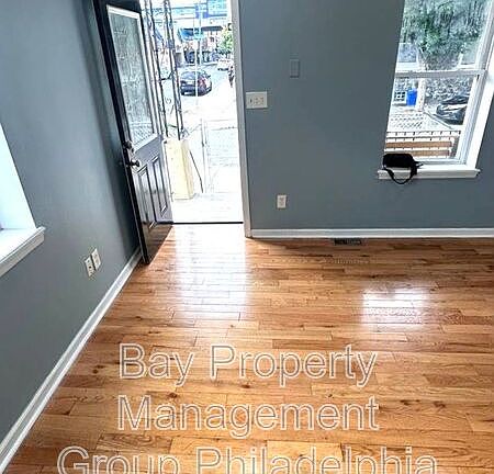 4th image of 5578 Ludlow St #1