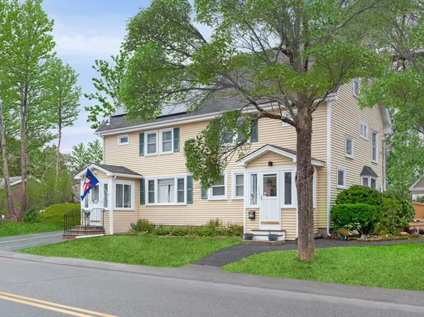 110 Freedom St, Hopedale, MA 01747