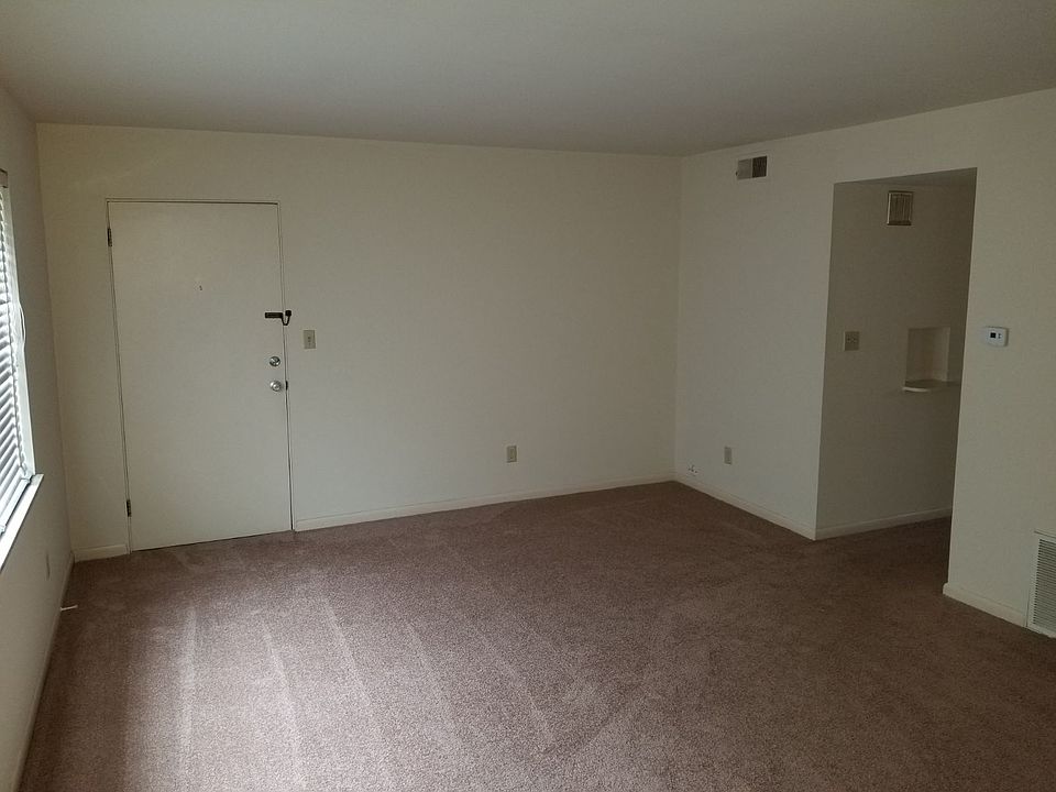 2nd image of 2701 Washington Ave APT C