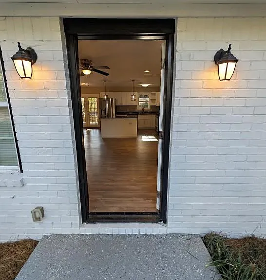 537 Eastside Dr — Photo 4