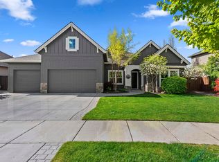 1275 E Commander St, Meridian, ID 83646