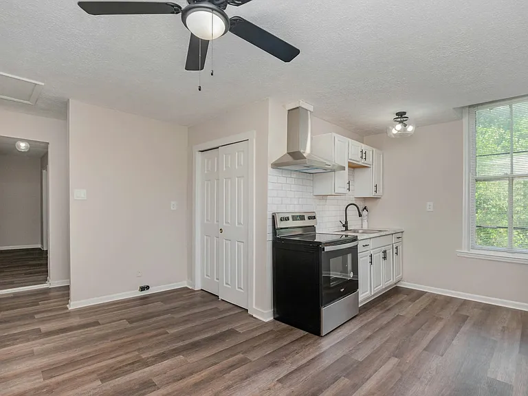 3030 Cleinview Ave #4 — Photo 10