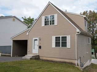 77 Everard St, Worcester, MA 01605
