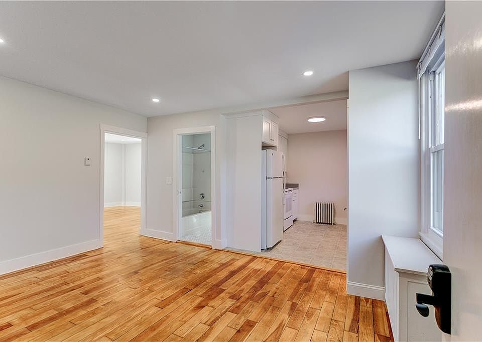 38 Morningside Ln FLOOR 1, Portsmouth, RI 02871 Zillow