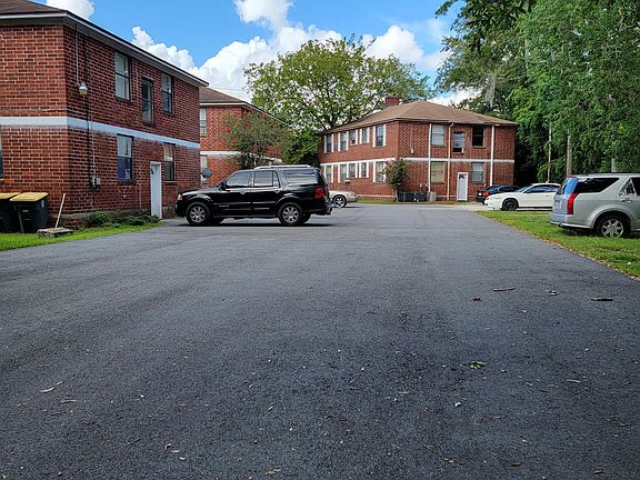 2nd image of 2979 Downing St APT 4