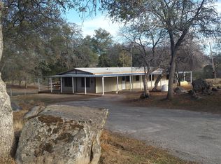 28542 Auberry Rd, Clovis, CA 93619