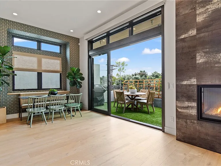 802 Bard St — Photo 3