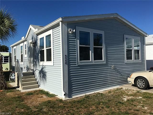 1st image of 4540 Candlestick Ct E