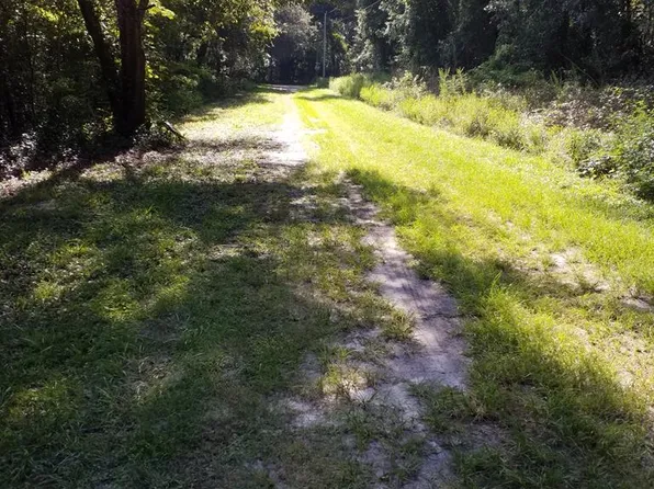 19 NW 6th St, Chiefland, FL 32626