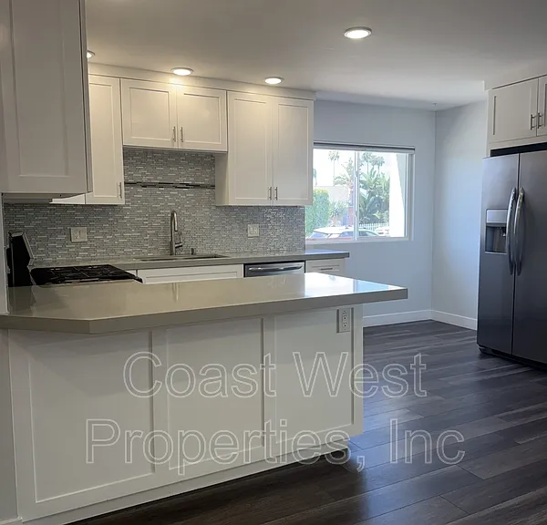 2030 Diamond St #A — Photo 12