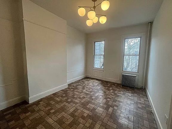 5th image of 83 Cornelia St #3