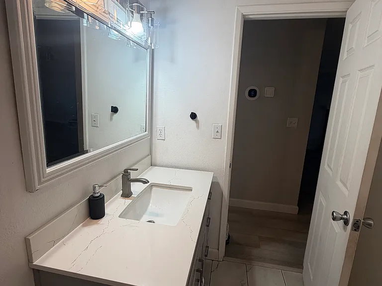 5049 Driftwood Dr — Photo 10