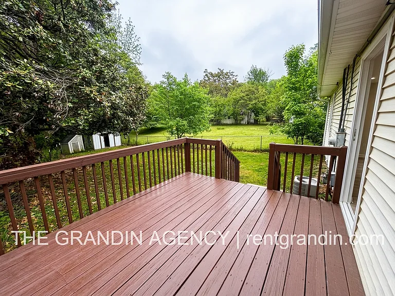 1344 Mabry Ave SE — Photo 15