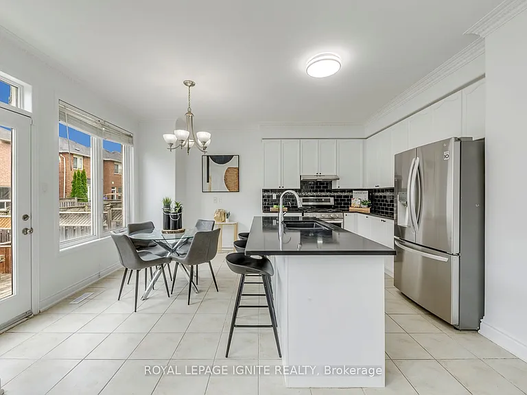 928 Philbrook Dr — Photo 16
