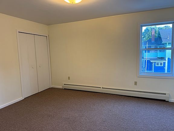 2nd image of 108 Maple St #D