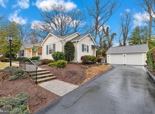 322 Northwest Dr, Silver Spring, MD 20901