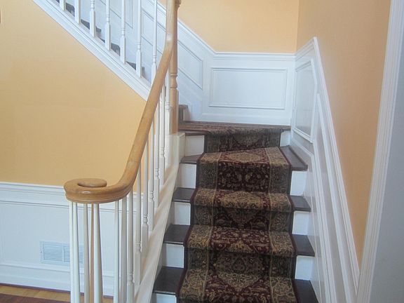 Foyer steps