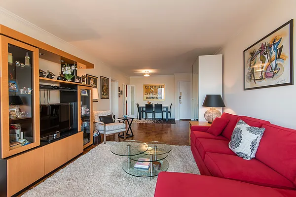 Rented by Rachmani Corporation | media 24