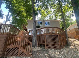 37 Mitchell Rd, Lake Ozark, MO 65049