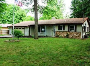 3336 Deepwood Dr, Lambertville, MI 48144
