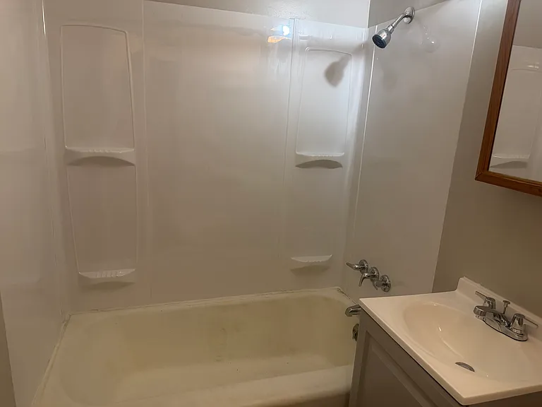 822 Oak St #1 — Photo 8