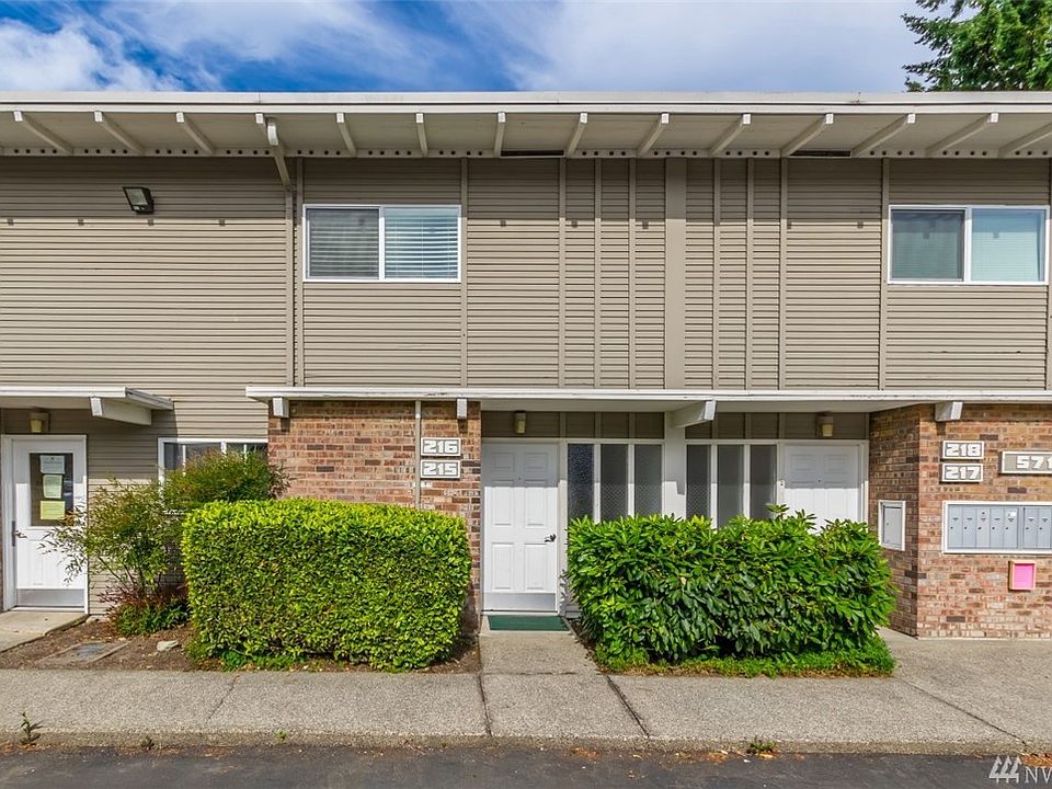 1st image of 12235 SE 56th St #216