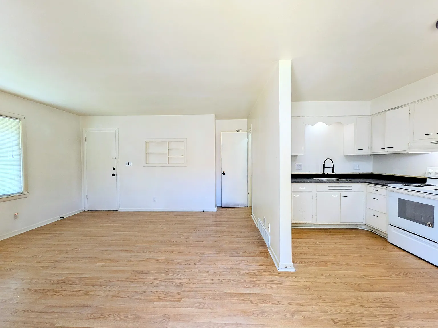1 bed, $785 — Photo 4