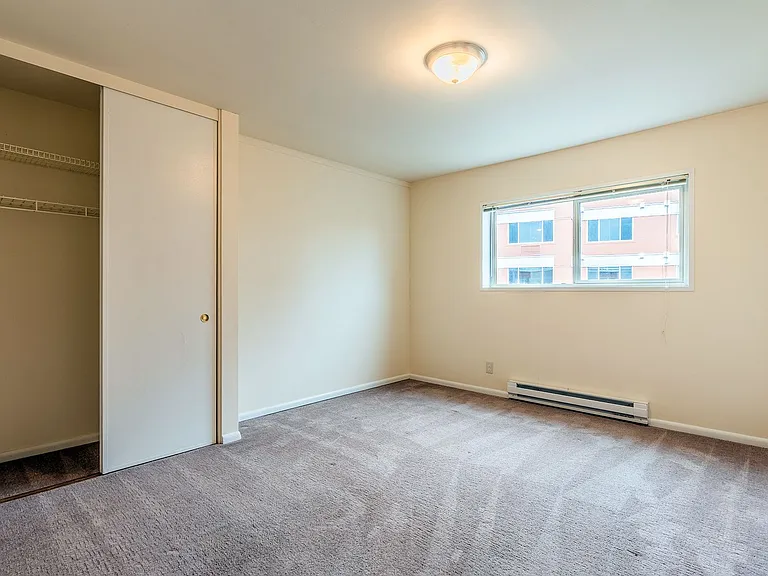 Fairway Apartments — Photo 25