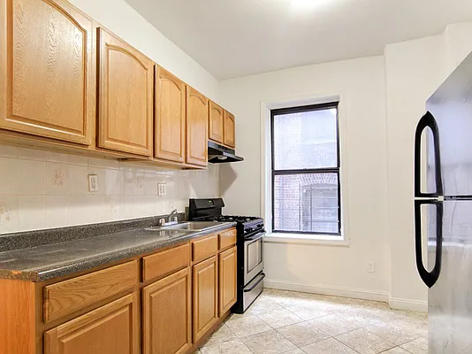 Rented by Bohemia Realty Group | media 6