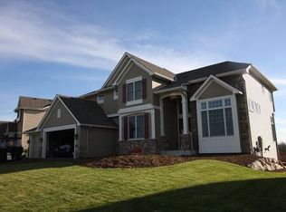 1715 Martingale Ln, Victoria, MN 55386